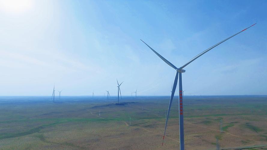 電站裝機容量達150萬千瓦,新建150臺單機容量10兆瓦的風力發電機組,設